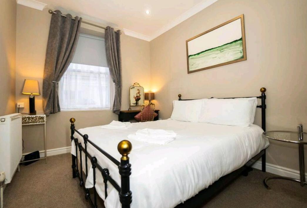 Apartament Stones Throw Scarborough Zewnętrze zdjęcie